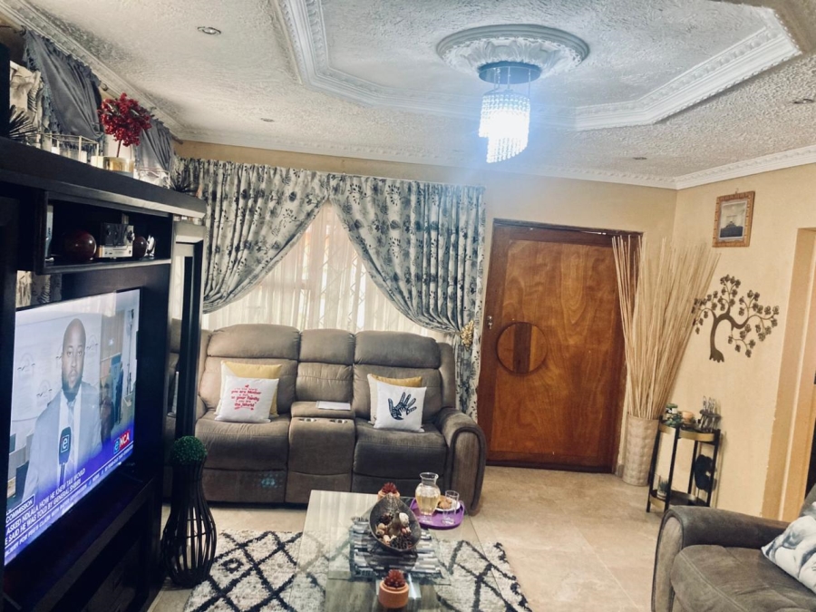 3 Bedroom Property for Sale in Mabopane Unit M North West